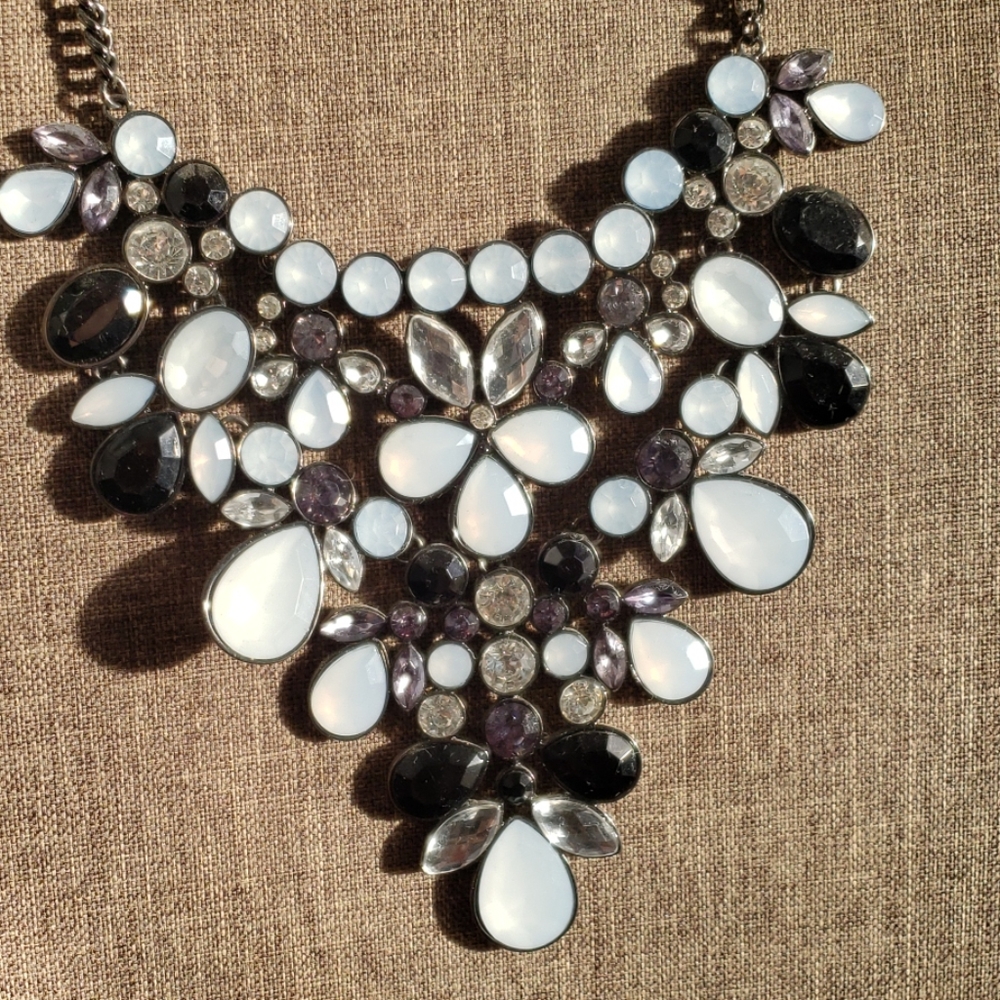 Bulky statement necklace - Picture 2 of 2
